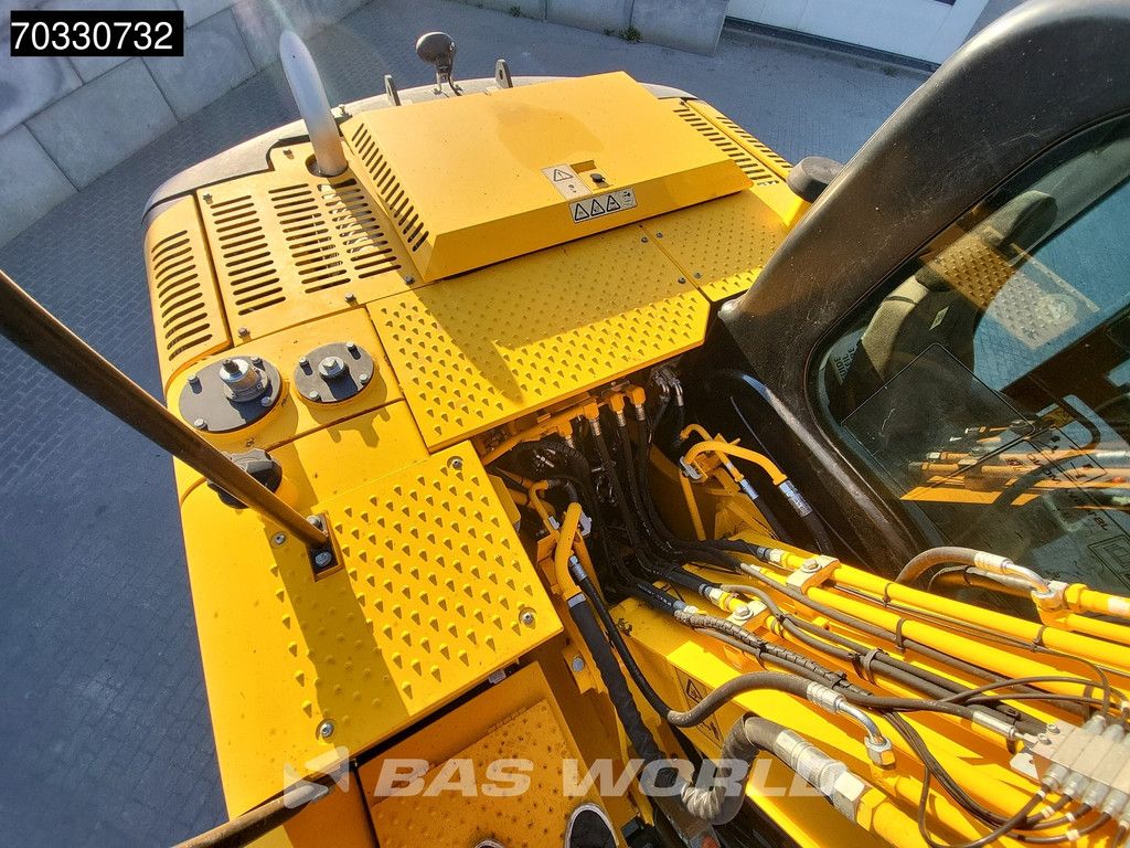 JCB JS145 W