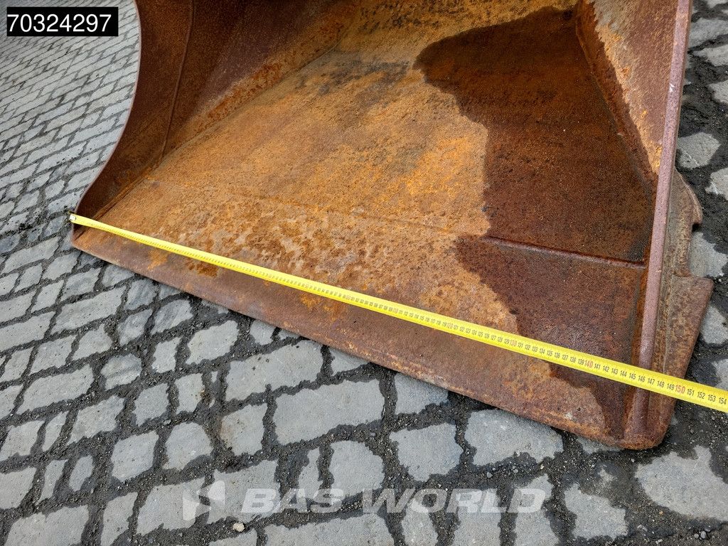 Caterpillar S60