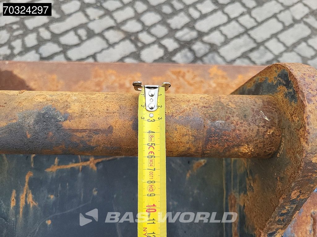 Caterpillar S60