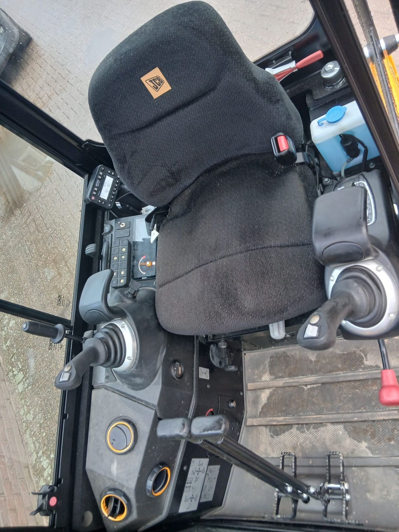 JCB 19C1