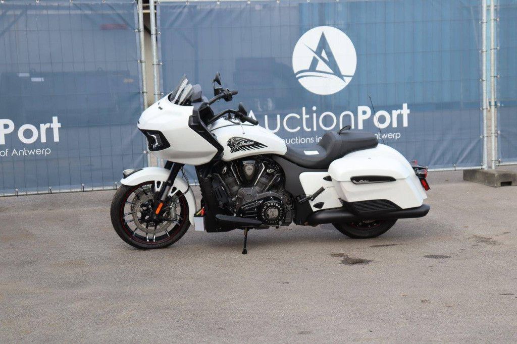 Indian Chieftain Petrol Engine 2021 New