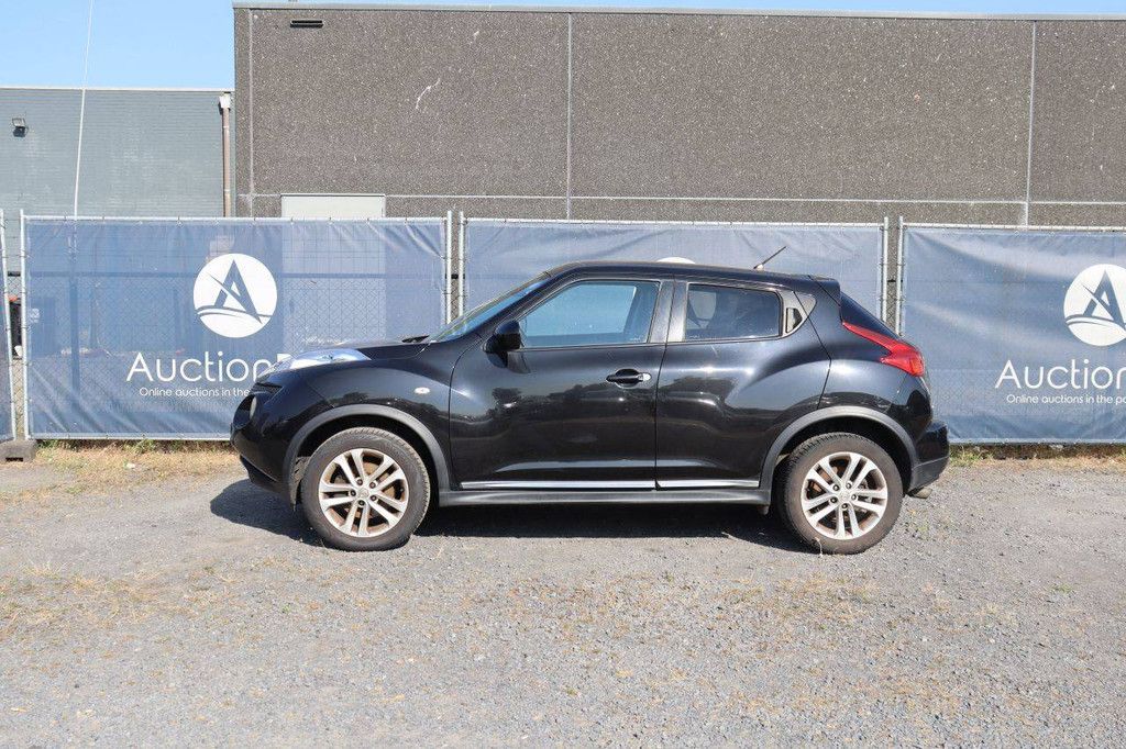 SUV Nissan Juke Petrol 191hp 2011