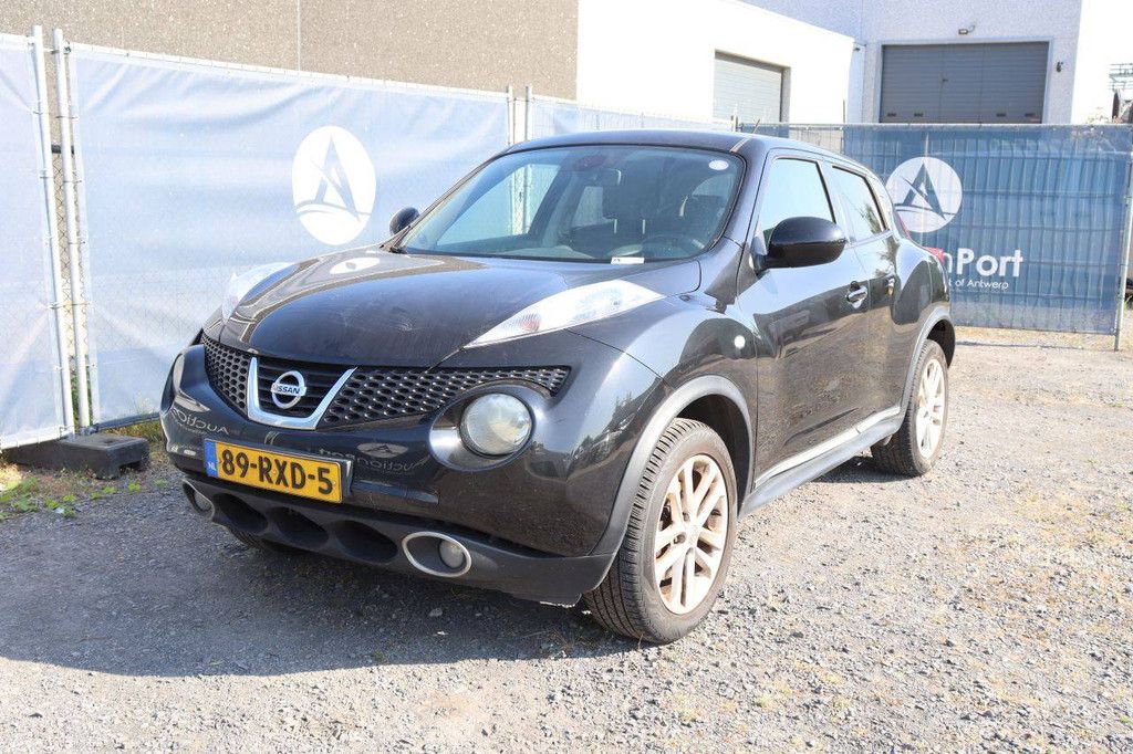 SUV Nissan Juke Petrol 191hp 2011