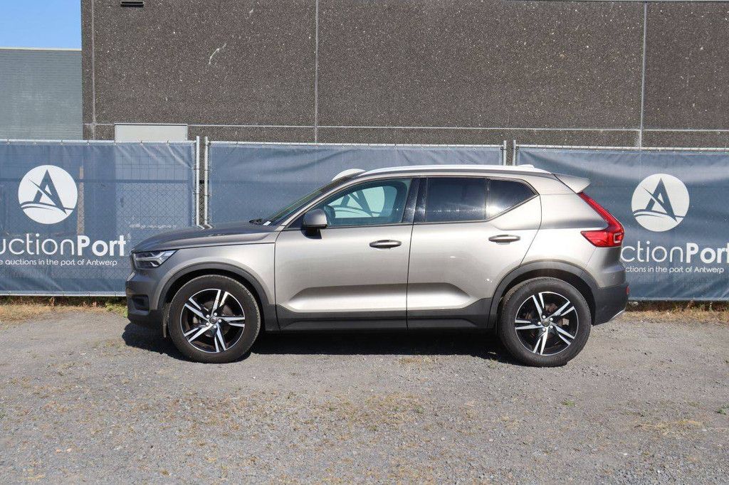 SUV Volvo XC40 Diesel 150 PS 2021