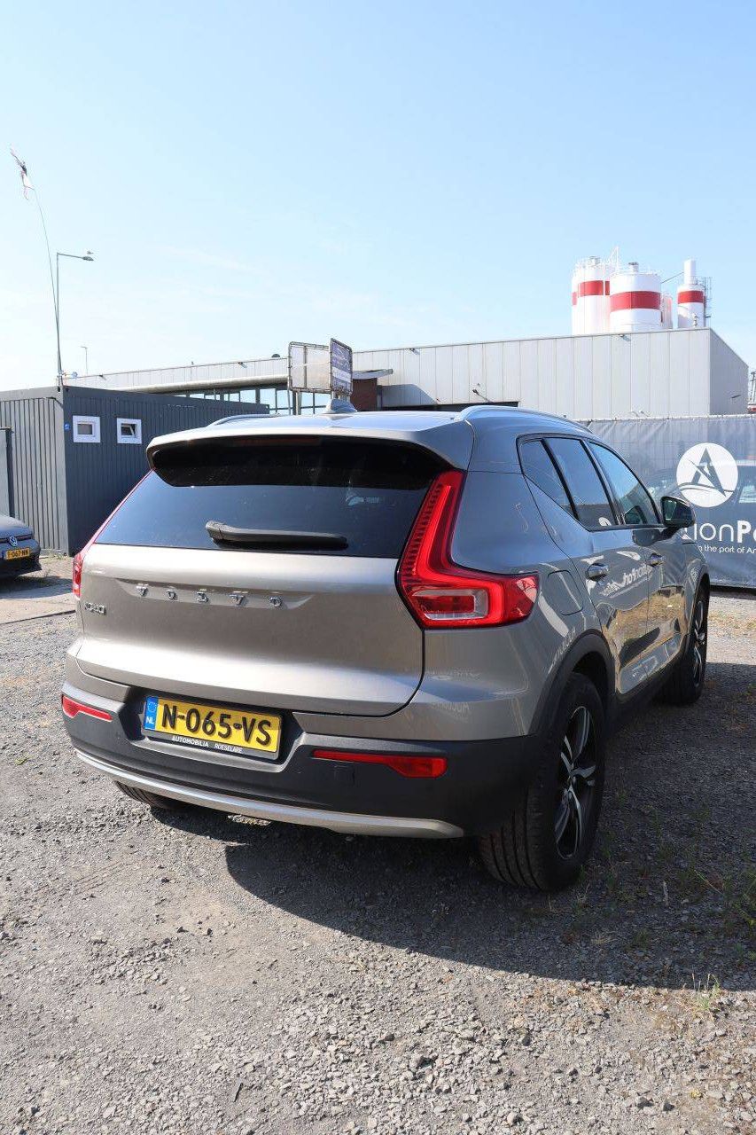 SUV Volvo XC40 Diesel 150 PS 2021