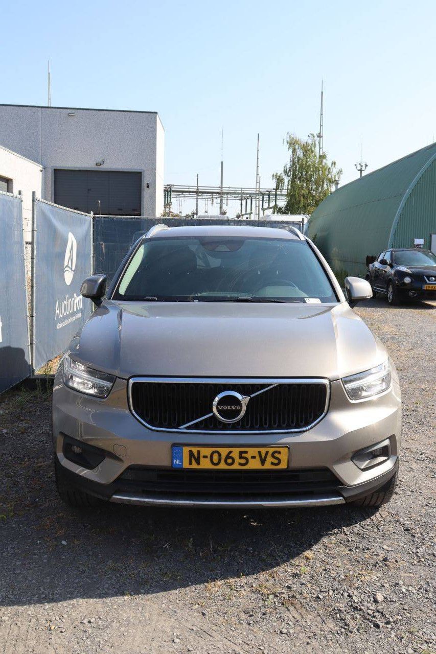 SUV Volvo XC40 Diesel 150 PS 2021