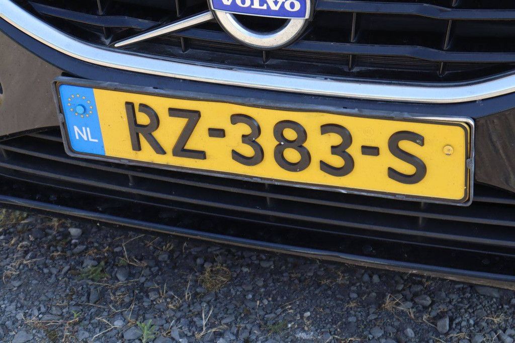 Personenauto Volvo V40 Benzine 123pk 2015