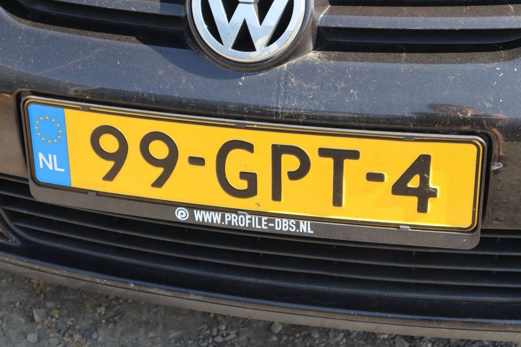 Passenger car Volkswagen Golf Petrol 123hp 2008