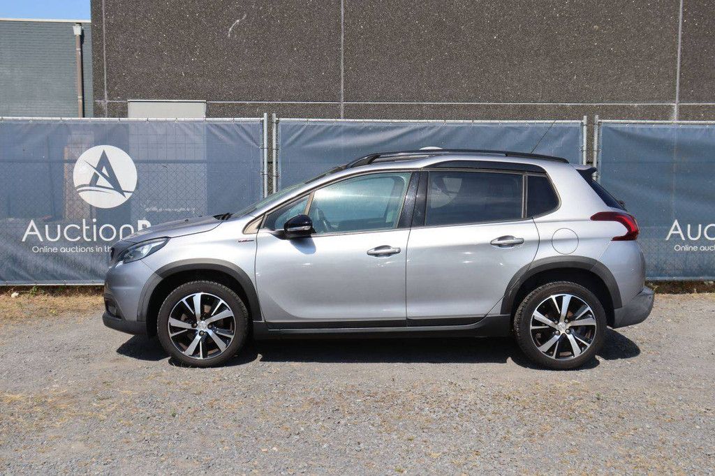 Peugeot SUV 2008 Petrol 110hp 2016