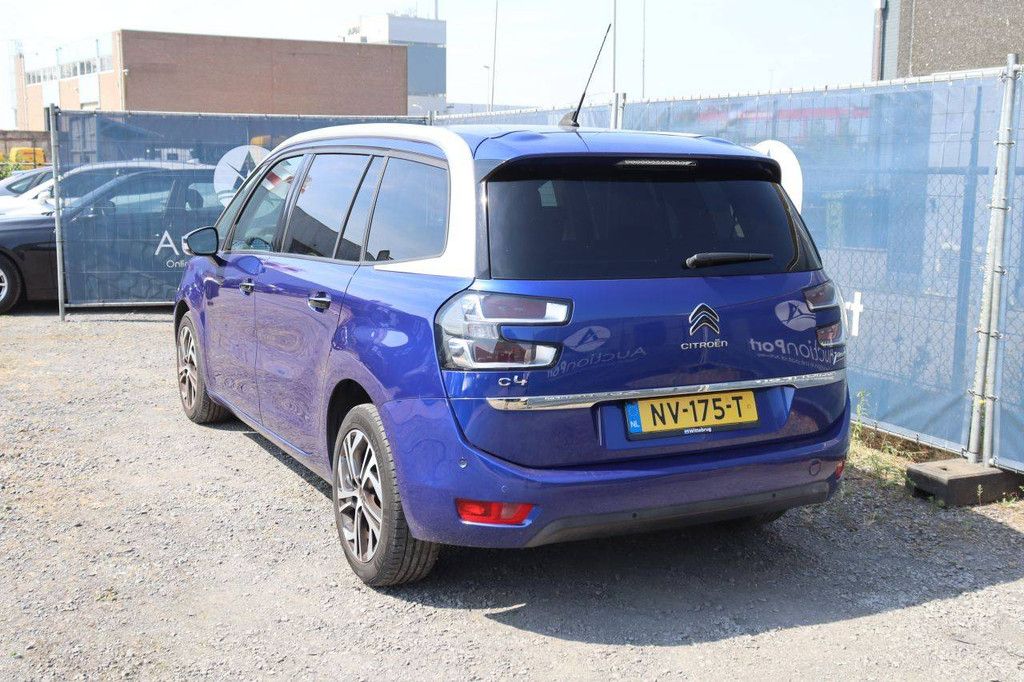 Passenger car Citroen C4 Picasso Petrol 131hp 2017