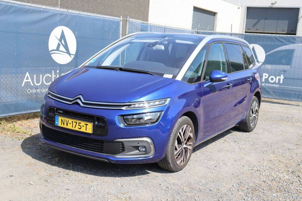 Passenger car Citroen C4 Picasso Petrol 131hp 2017