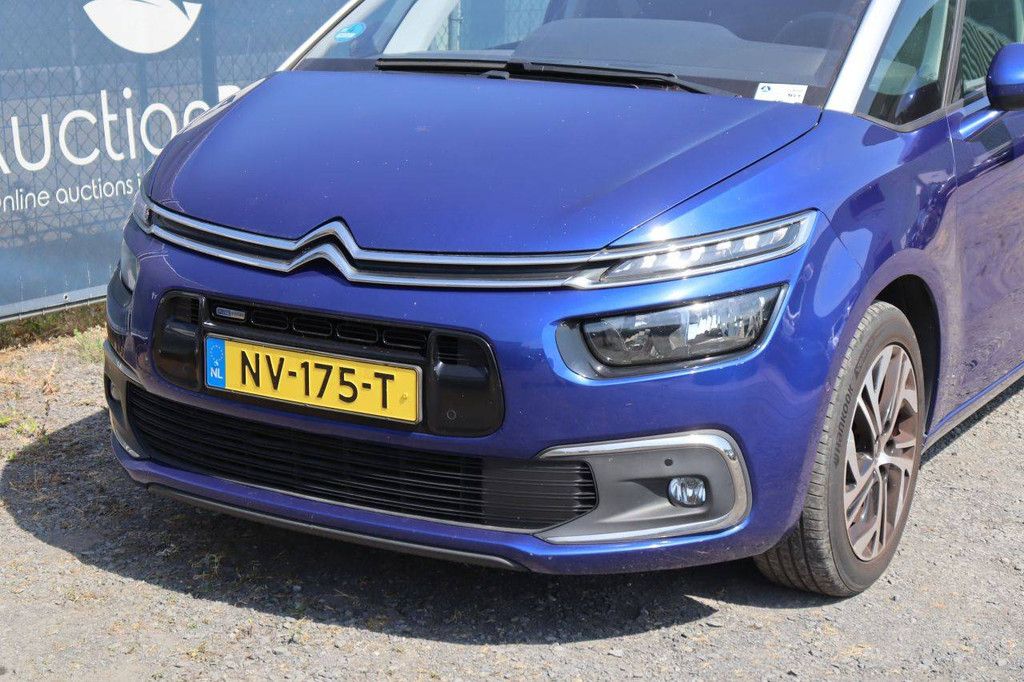 Passenger car Citroen C4 Picasso Petrol 131hp 2017