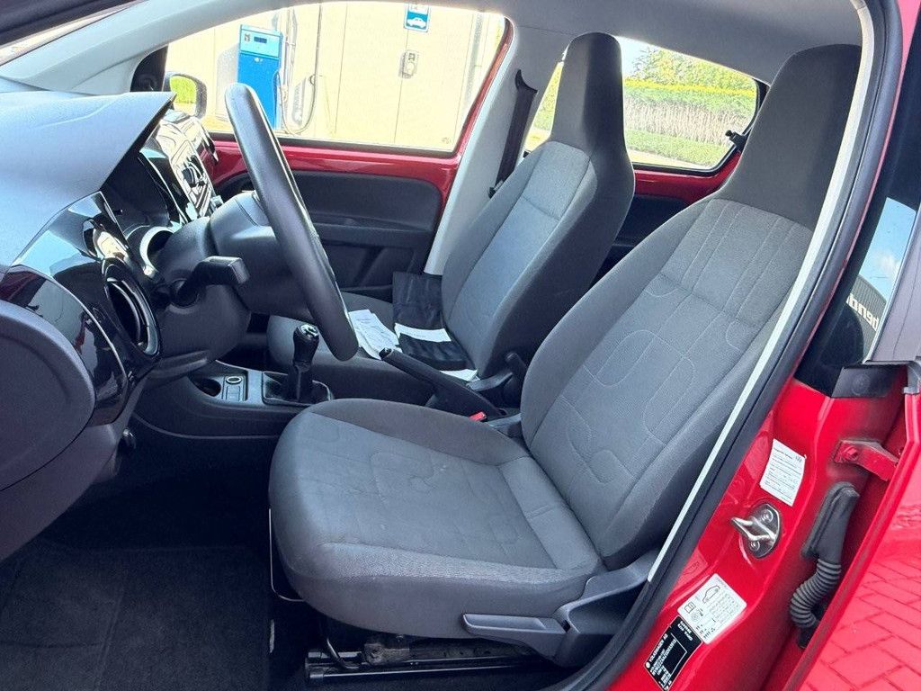 Pkw Volkswagen Up! 1.0 Move up Benzin 60 PS 2015