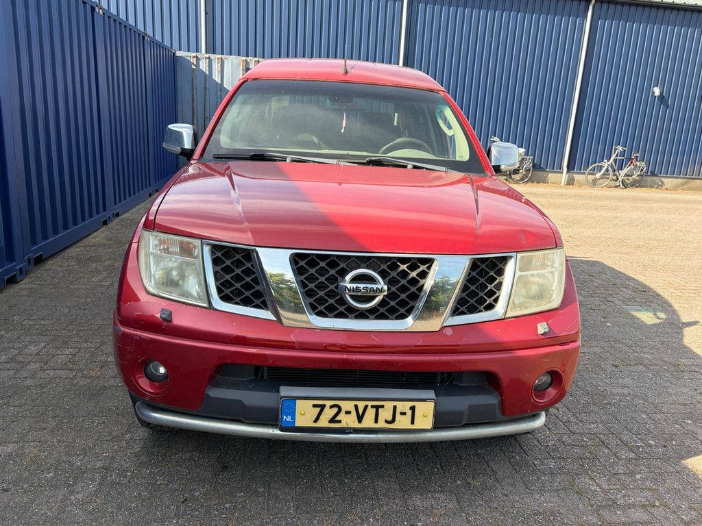 Passenger car Nissan Navara 2.5 CDI Diesel 2008