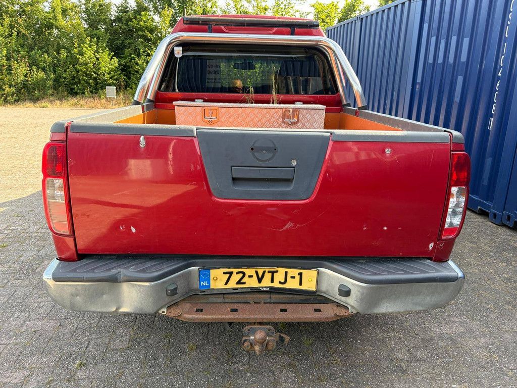 Passenger car Nissan Navara 2.5 CDI Diesel 2008