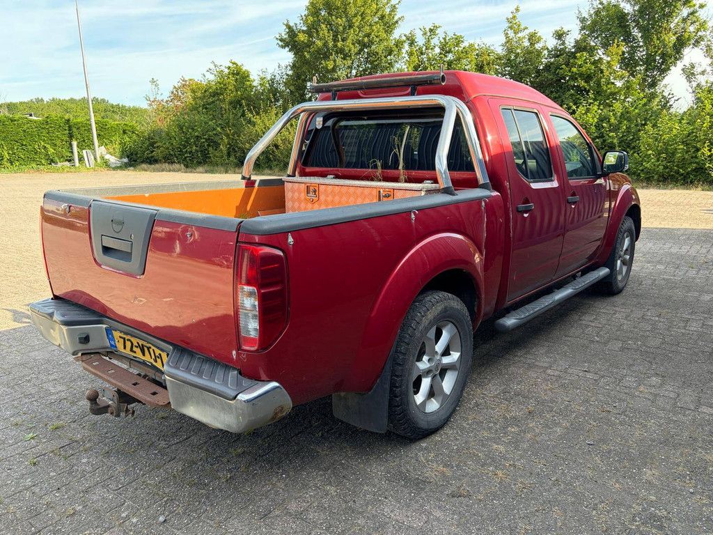 Passenger car Nissan Navara 2.5 CDI Diesel 2008