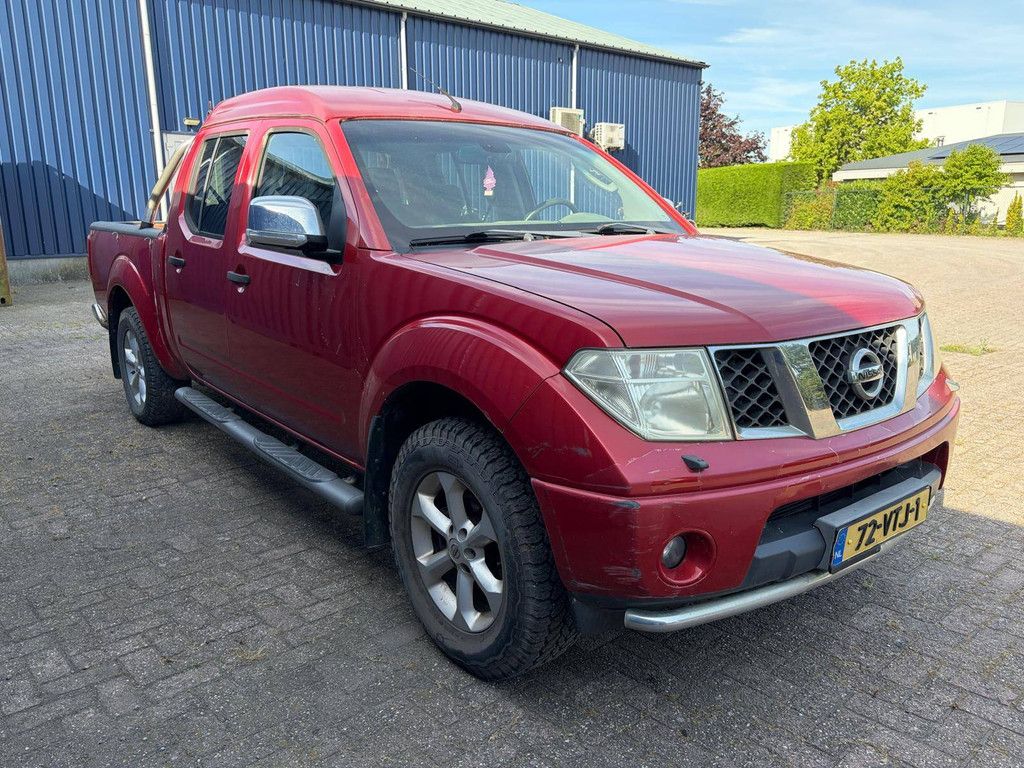 Passenger car Nissan Navara 2.5 CDI Diesel 2008