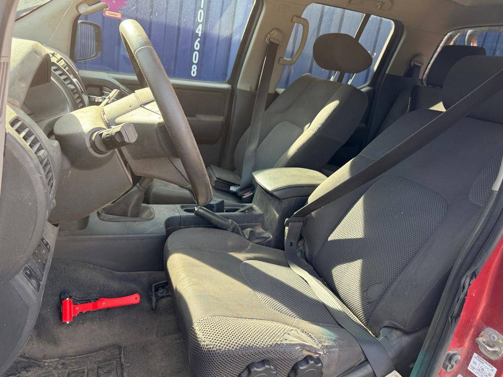 Passenger car Nissan Navara 2.5 CDI Diesel 2008