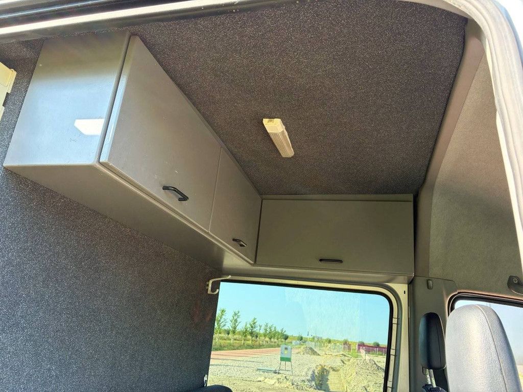 Van Mercedes-Benz Sprinter 515 2.2CDI Diesel 150hp 2007 (Margin)