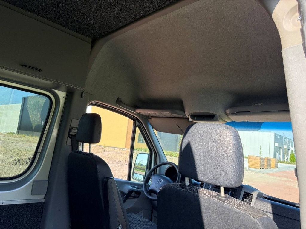 Van Mercedes-Benz Sprinter 515 2.2CDI Diesel 150hp 2007 (Margin)