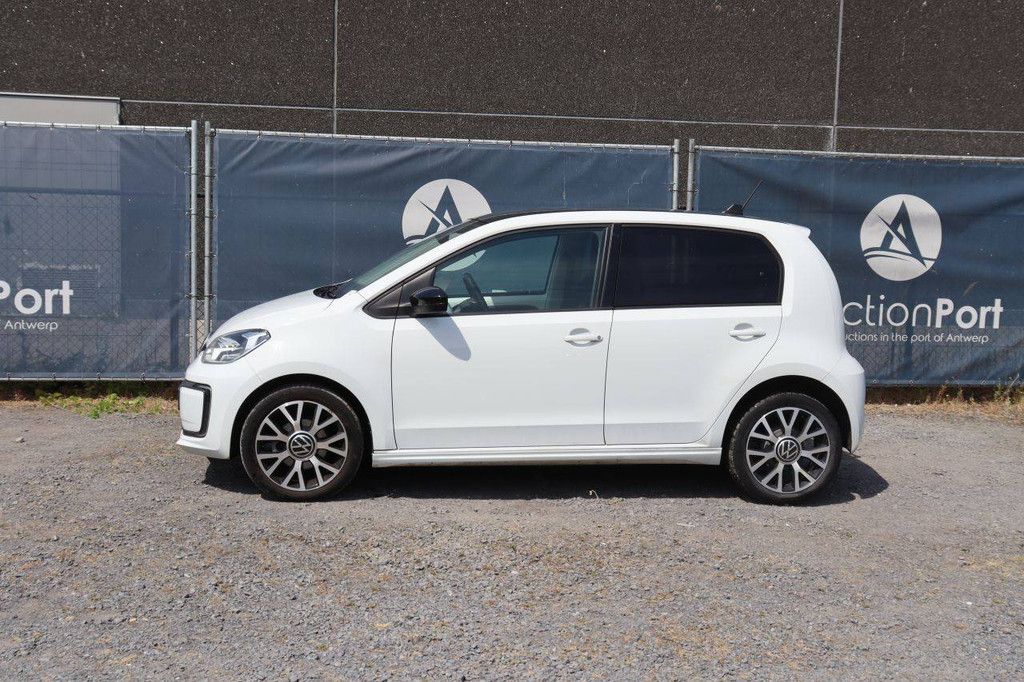 Volkswagen UP! Elektroauto mit 83 PS, Baujahr 2020