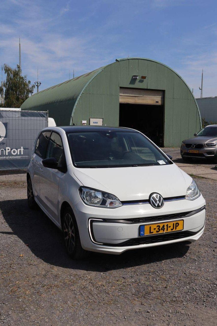Volkswagen UP! Elektroauto mit 83 PS, Baujahr 2020