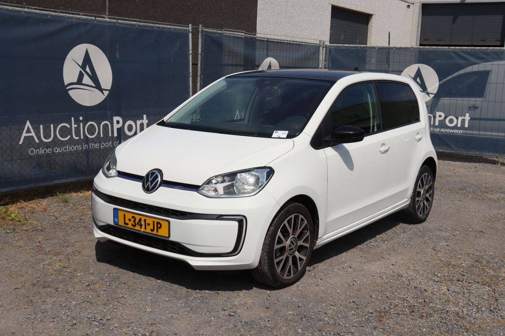 Volkswagen UP! Elektroauto mit 83 PS, Baujahr 2020