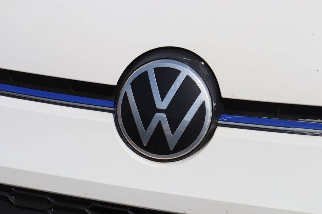 Volkswagen UP! Elektroauto mit 83 PS, Baujahr 2020
