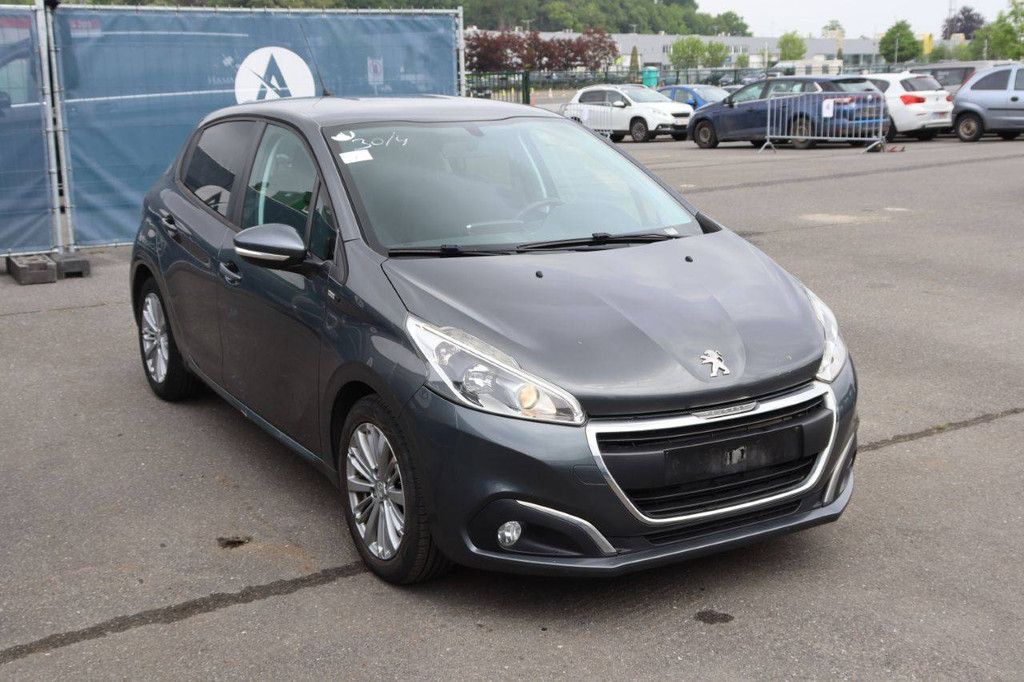 Personenauto Peugeot 208 Benzine 82pk 2016 (Marge)
