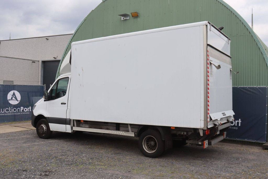 Bakwagen Vrachtwagen Mercedes-Benz Sprinter Diesel 143pk 2021
