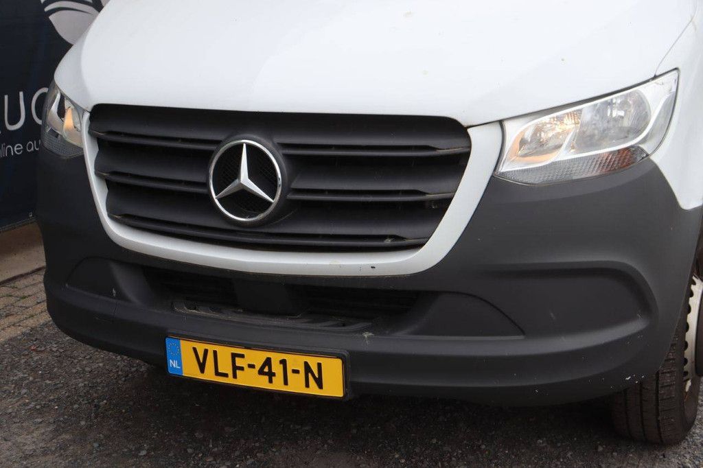 Bakwagen Vrachtwagen Mercedes-Benz Sprinter Diesel 143pk 2021