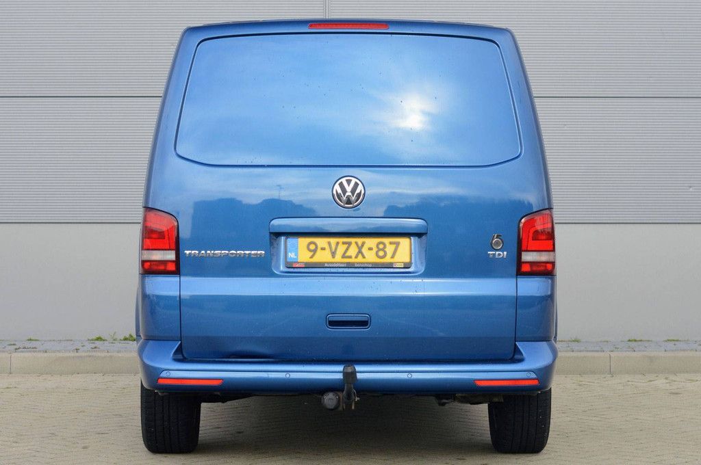Volkswagen Transporter 2.0 TDI L1H1 65 Edition Diesel 180hp Van 2012