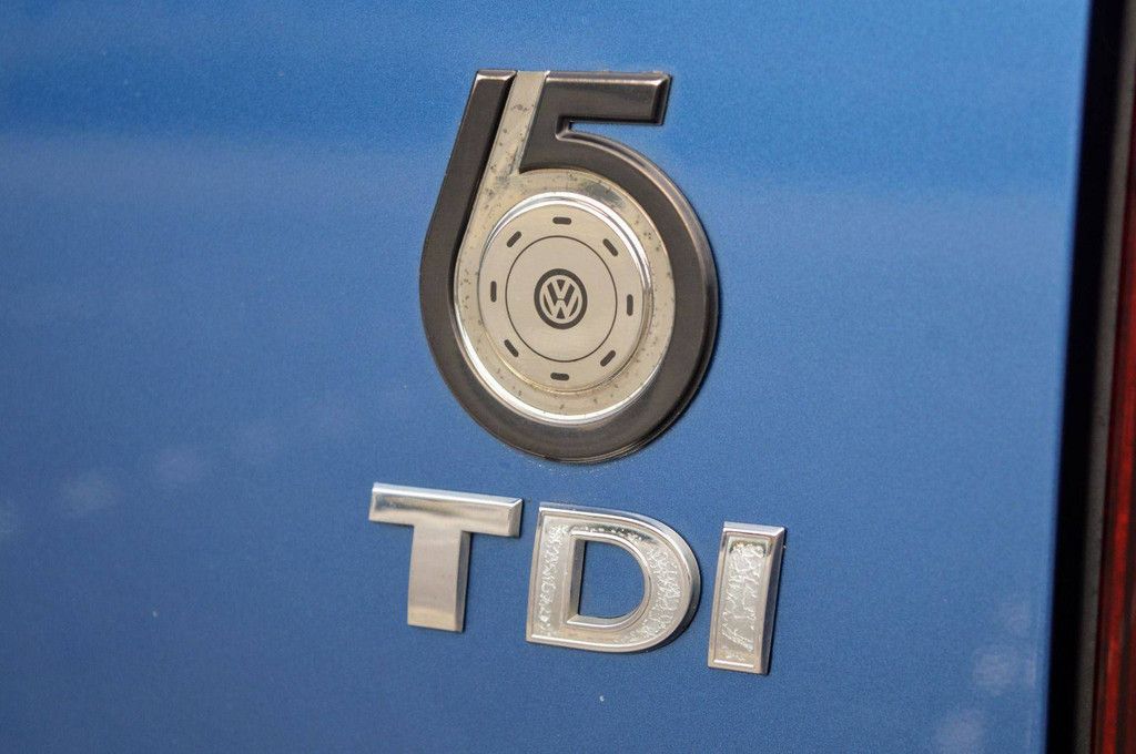 Volkswagen Transporter 2.0 TDI L1H1 65 Edition Diesel 180hp Van 2012