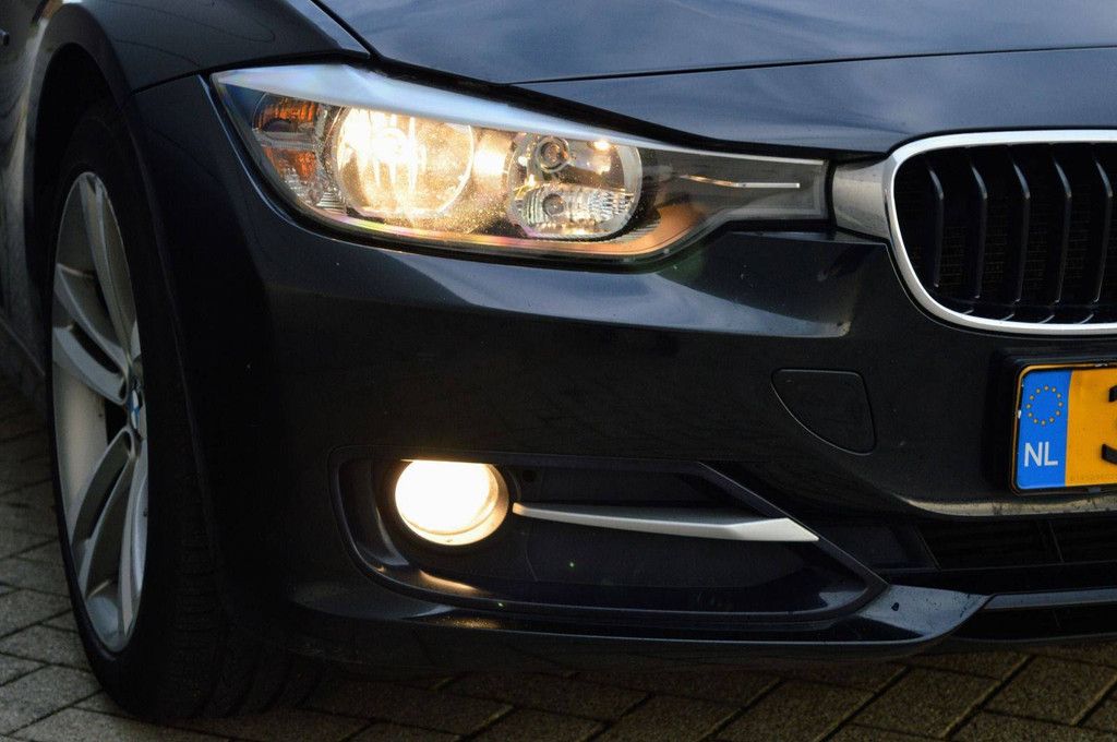 BMW 316i Business Kombi Benzin 136 PS 2014 (Margin)