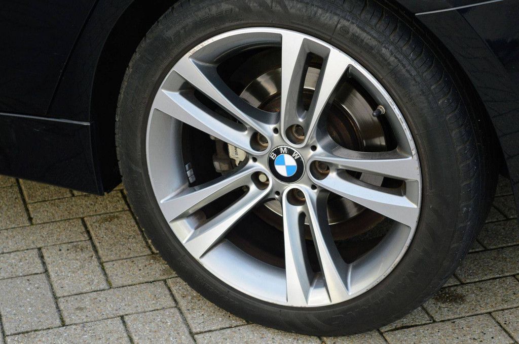BMW 316i Business Kombi Benzin 136 PS 2014 (Margin)