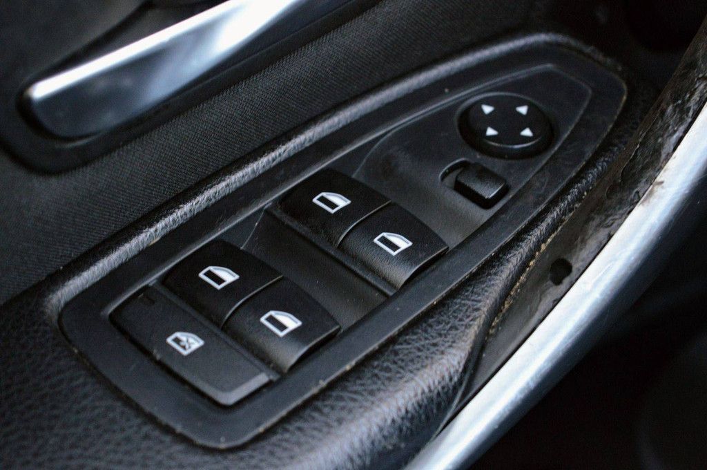 BMW 316i Business Kombi Benzin 136 PS 2014 (Margin)
