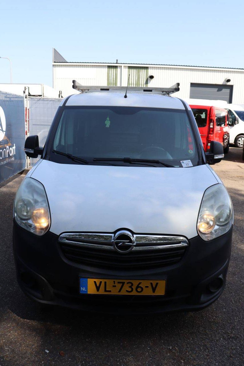 Bestelwagen Opel COMBO VAN Diesel 2015