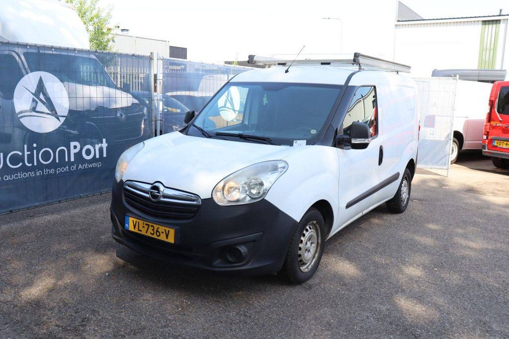 Bestelwagen Opel COMBO VAN Diesel 2015