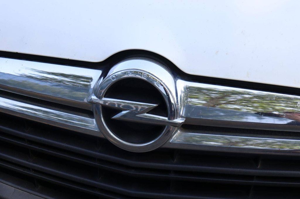 Bestelwagen Opel COMBO VAN Diesel 2015