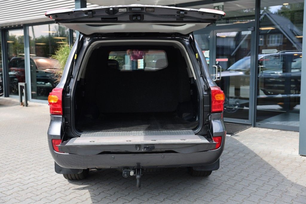 Toyota Landcruiser V8 4.5 D EXECUTIVE A/T VAN