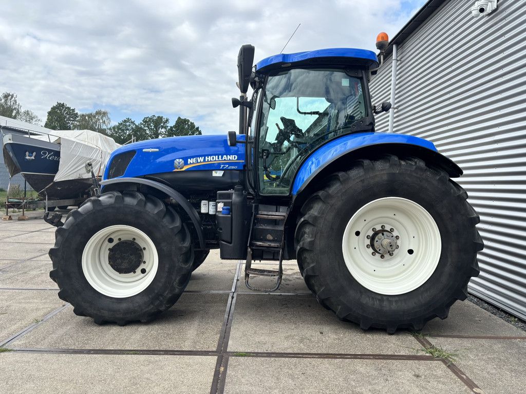 New Holland T7.250 Auto Command