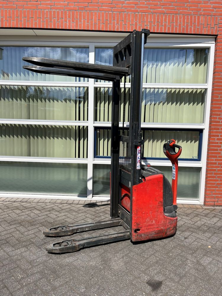 Linde stapelaar L12I te koop met batterij uit 2022