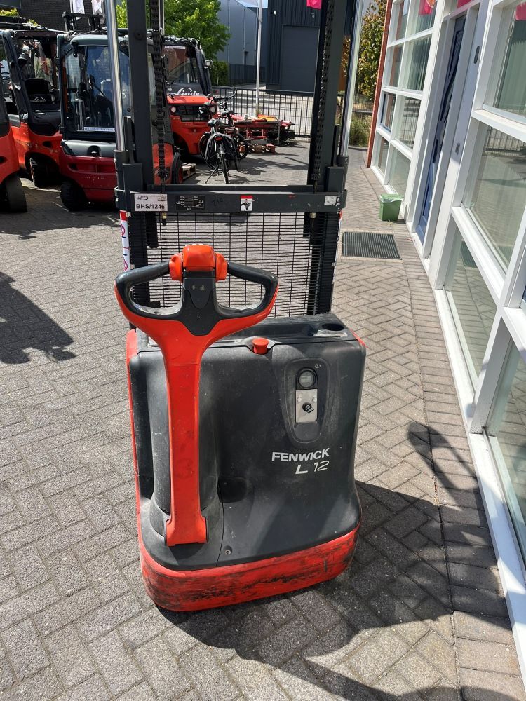 Linde stapelaar L12I te koop met batterij uit 2022