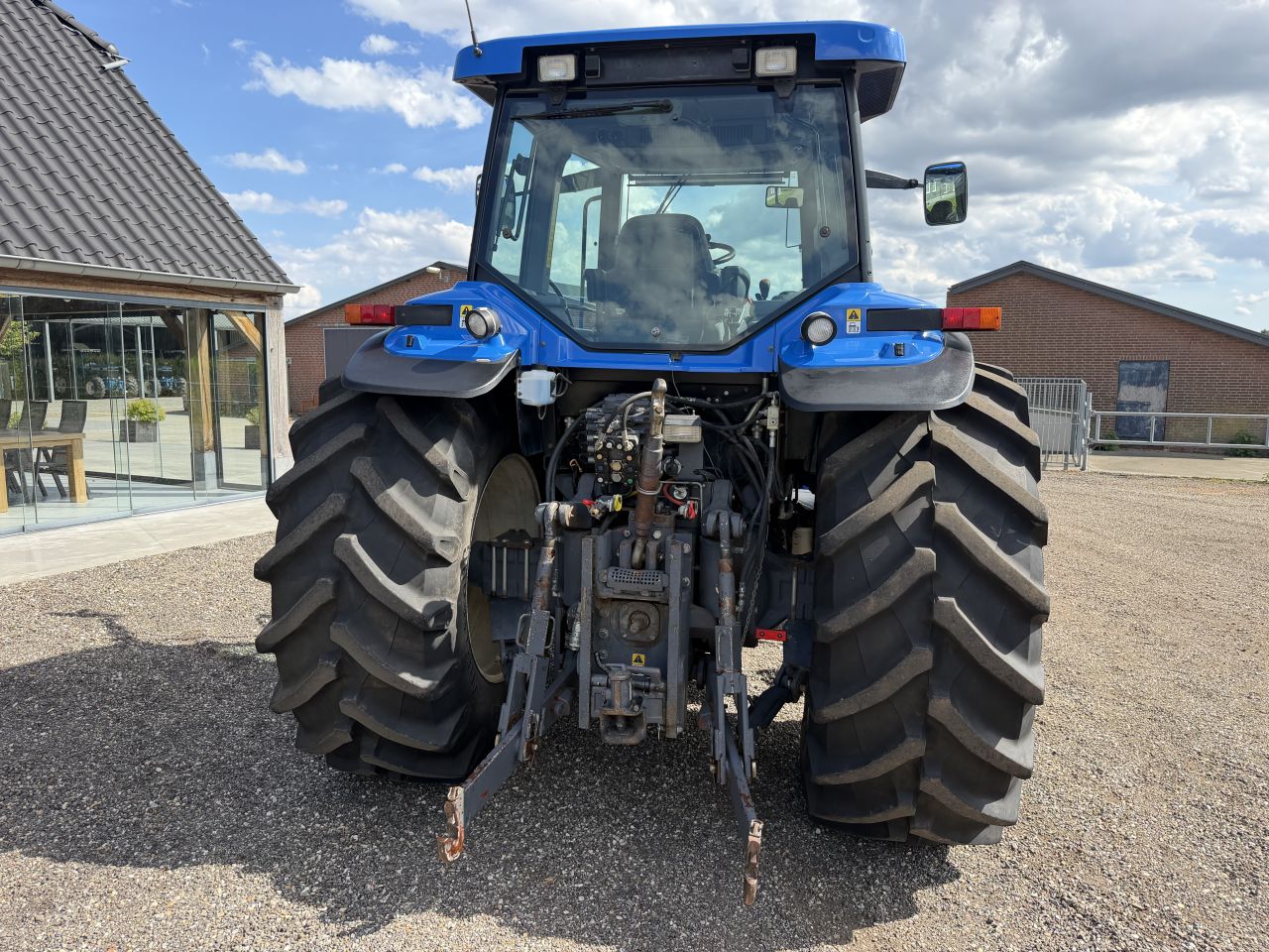 Nette New Holland 8870A