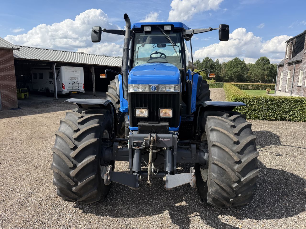 Nette New Holland 8870A