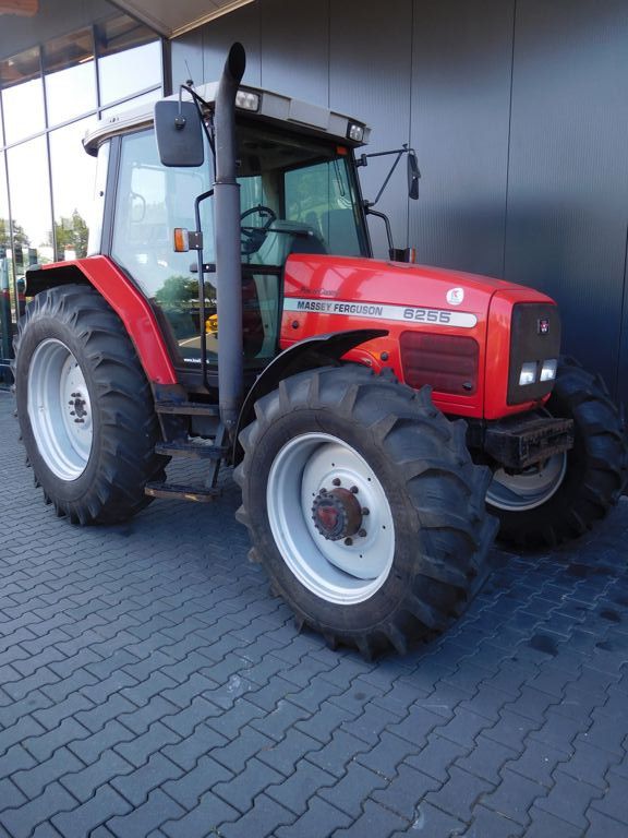 MASSEY FERGUSON 6255