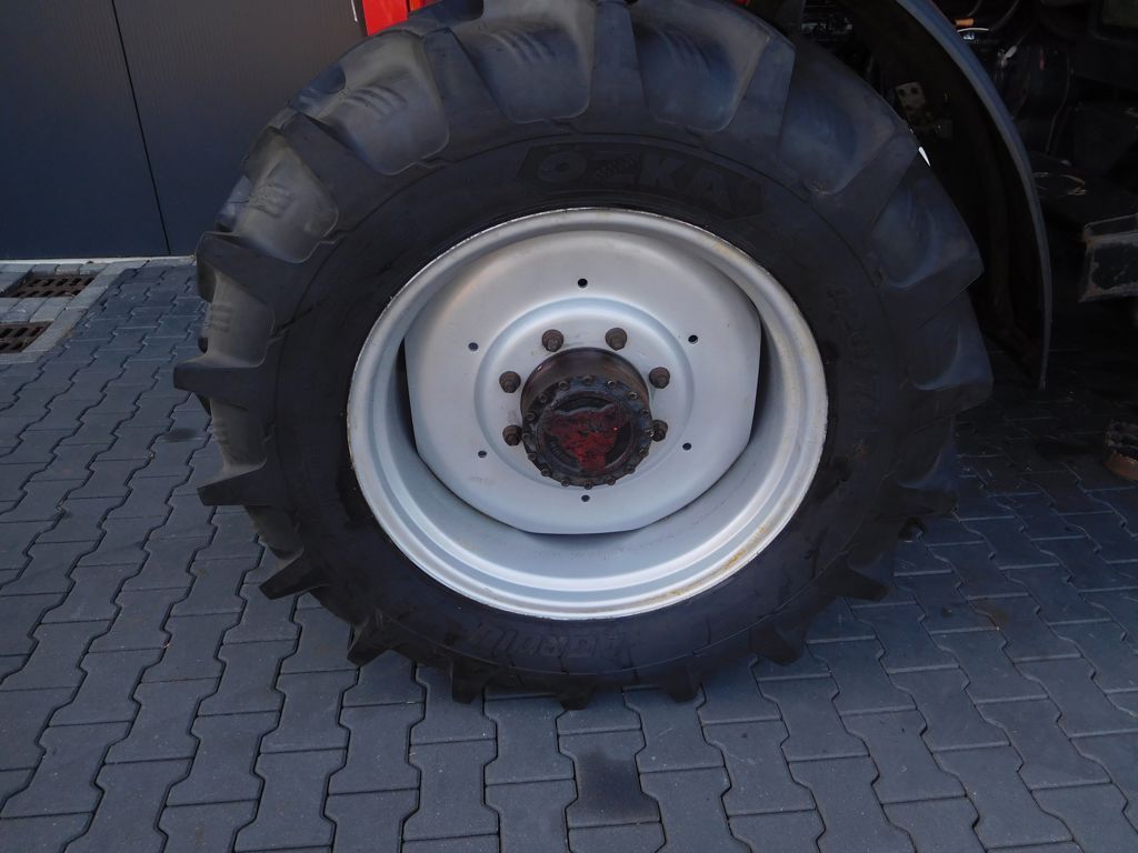 MASSEY FERGUSON 6255