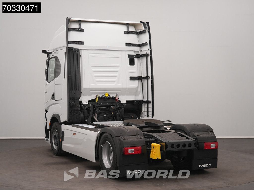 Iveco S-Way 500 4X2 NEW! Retarder 2x tanks Standklima ACC NAVI LED Mirrorcams