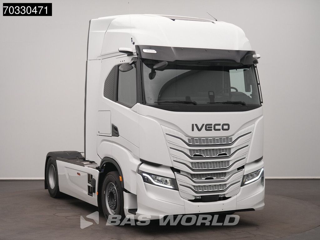 Iveco S-Way 500 4X2 NEW! Retarder 2x tanks Standklima ACC NAVI LED Mirrorcams