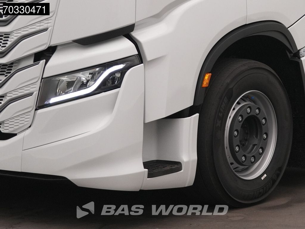 Iveco S-Way 500 4X2 NEW! Retarder 2x tanks Standklima ACC NAVI LED Mirrorcams